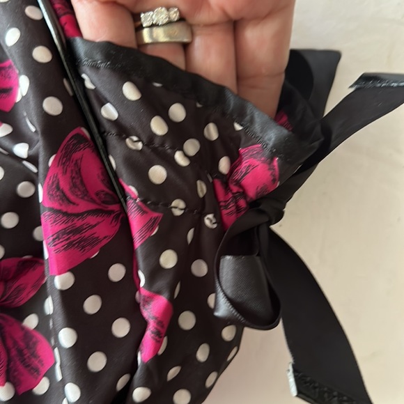Betsey Johnson, floral purse - Picture 12 of 12